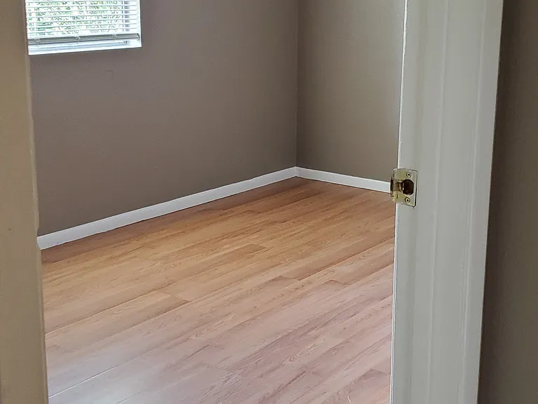 701 E Crestview Ave — Photo 9