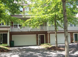 390 Silver Leaf Dr APT E, Christiansburg, VA 24073