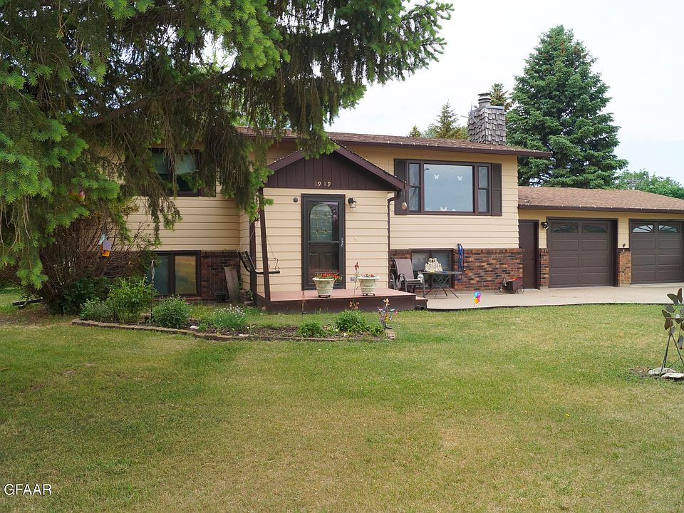 1919 14th Ave SW, Devils Lake, ND 58301 MLS 23698 Zillow