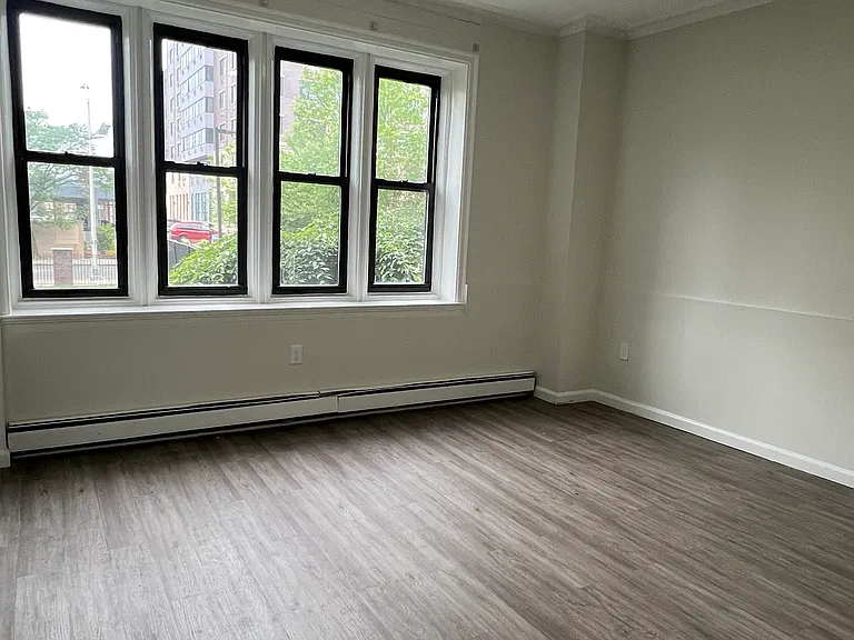 153 S Harrison St #2B — Photo 5
