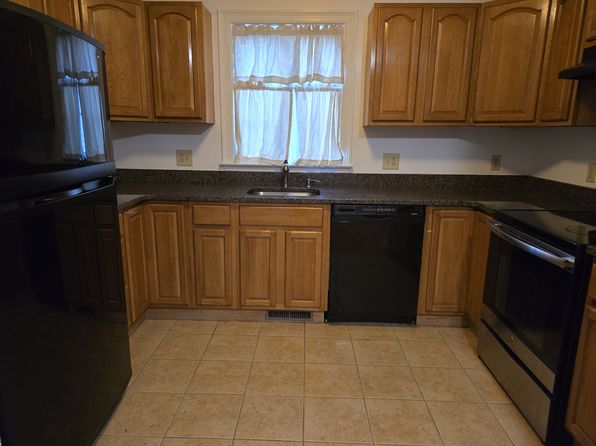 37 Alden St APT Q