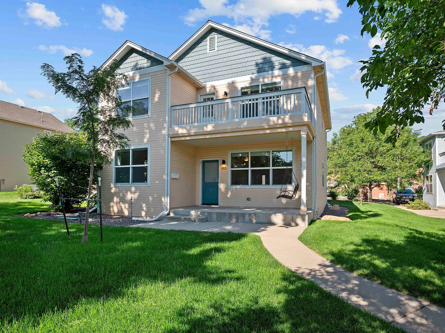 5 bed, 1800 sqft, $10,107 — Photo 1