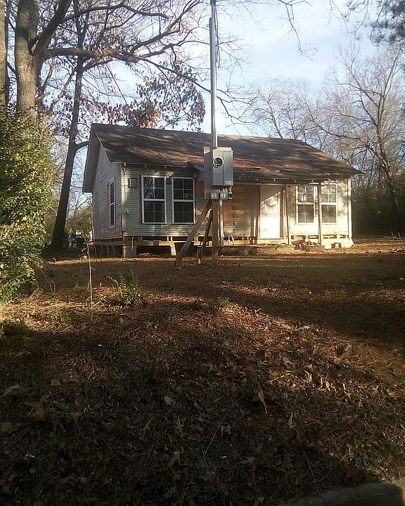1st image of 606 W A St