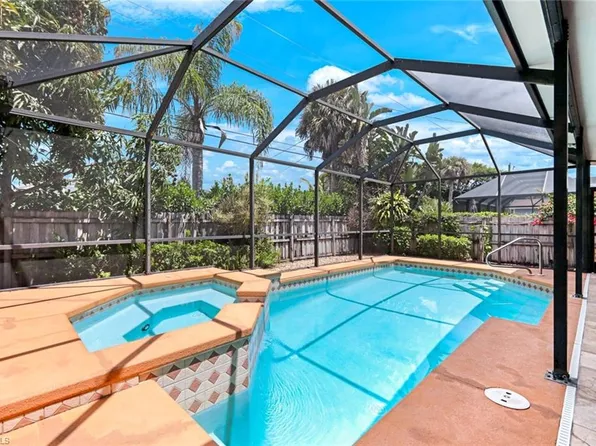 765 101st AVE N, NAPLES, FL 34108