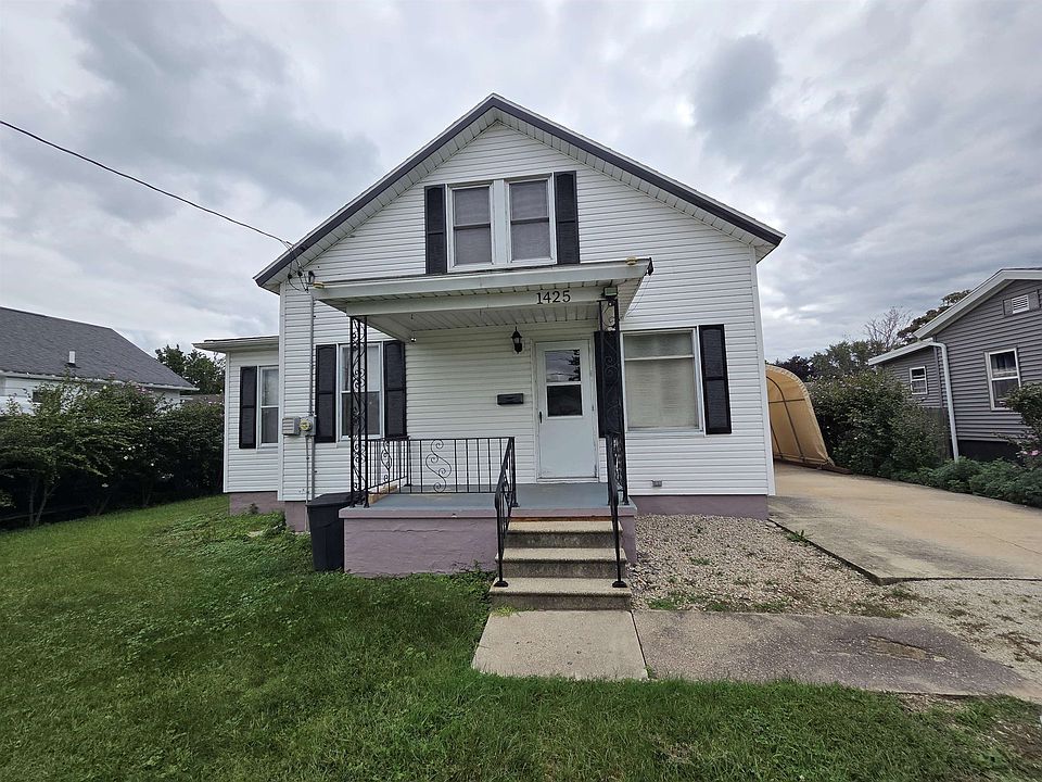 1st image of 1425 Phelps St