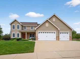 2215 Hill Pl SW, Rochester, MN 55902