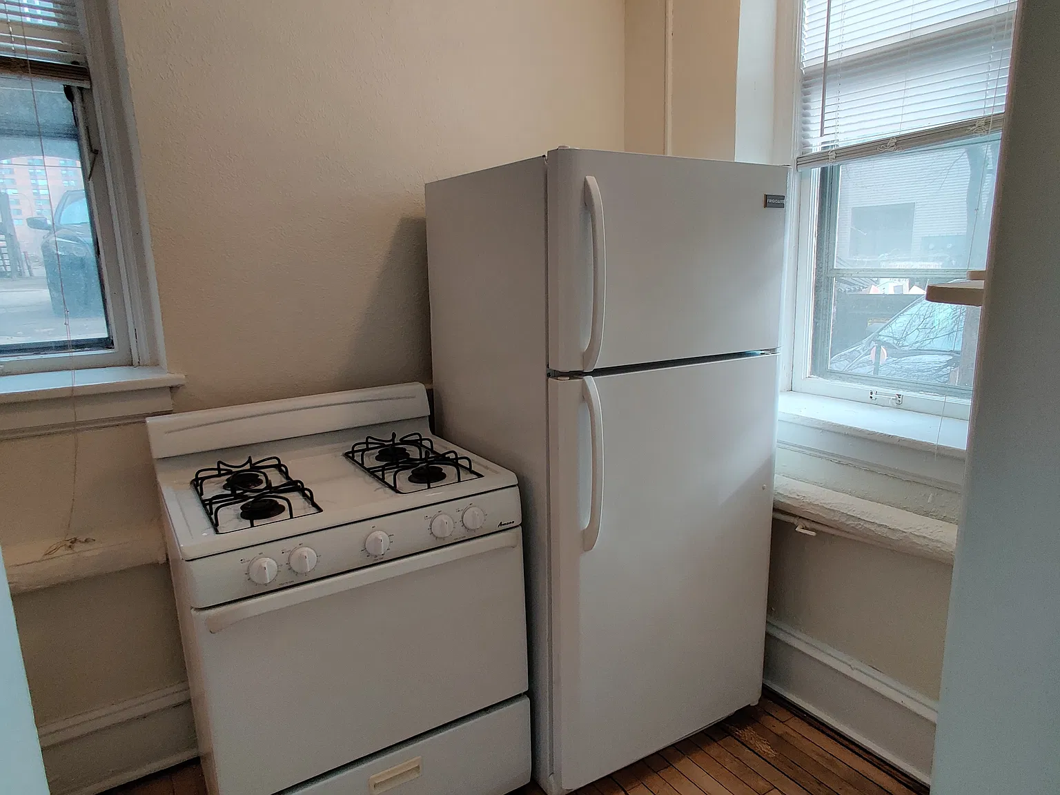1 bed, 800 sqft, $950 — Photo 3