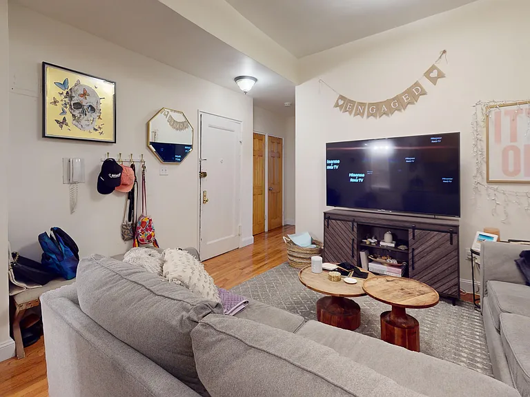 107 W 68th St #3D — Photo 3