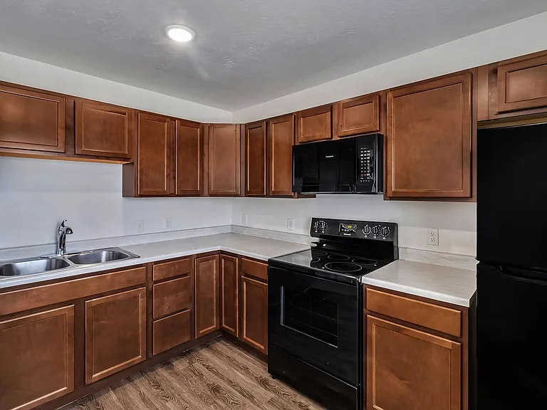109 Anna Ct — Photo 6