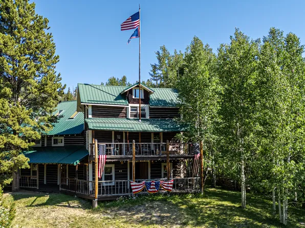 76 Barber Lake Rd, Centennial, WY 82055
