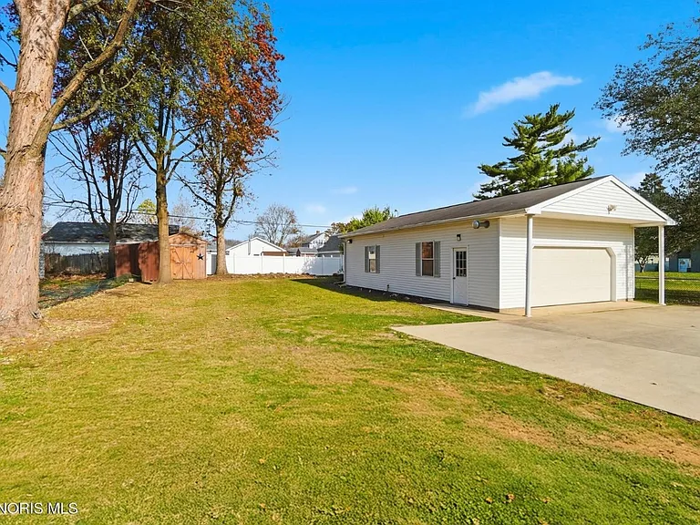 E Yates Ave — Photo 9