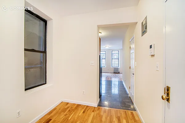 Rented by Compass | media 33