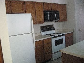 3rd image of 4658 W Dublin St