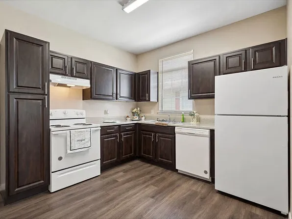 Fountains at Tidwell Apartments & The Enclave