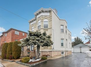 239 Desoto Pl Floor 2, Cliffside Park, NJ 07010