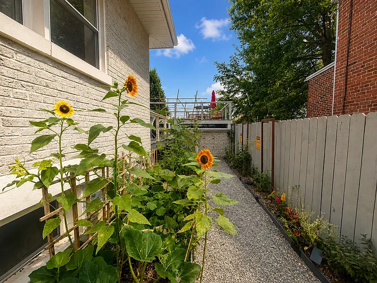 814 Buchanan St NW — Photo 21