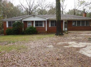10 Bill Quarterman Rd, Hazlehurst, GA 31539