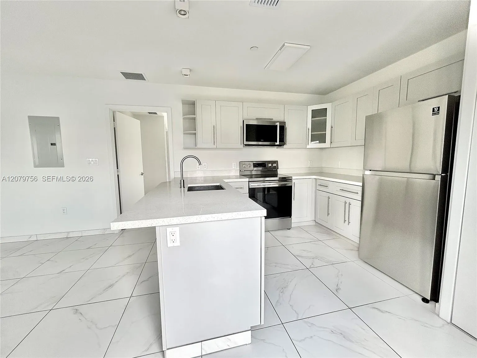 Brickell Riverview — Photo 3
