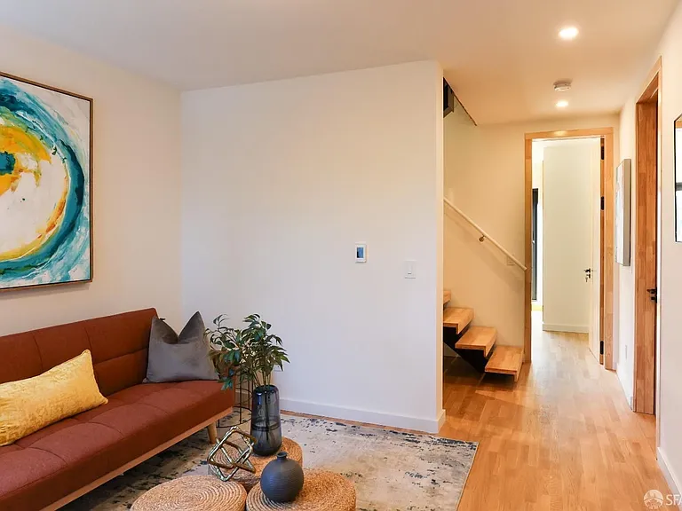40 Francis St — Photo 69