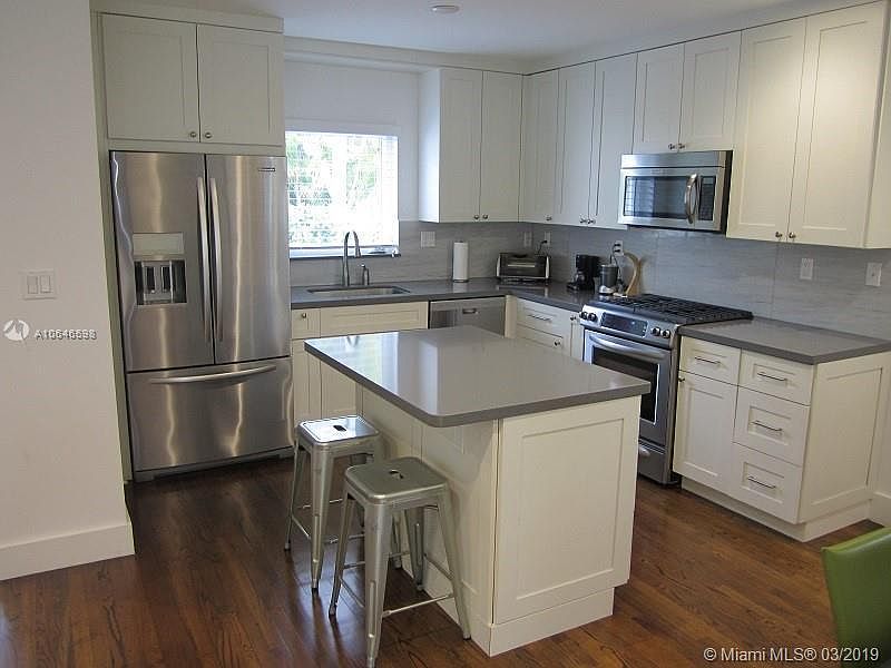 1st image of 818 Mariana Ave