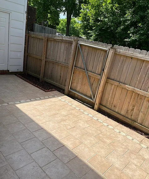 Patio area outer entrance