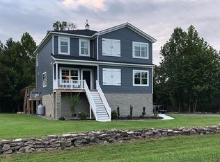 302 Carys Chapel Rd, Yorktown, VA 23693