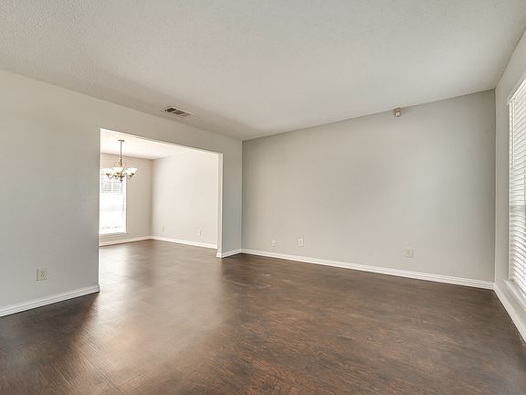 4th image of 4128 Hathaway Dr