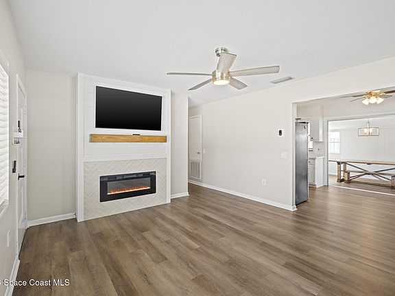 3rd image of 245 Hunt Dr