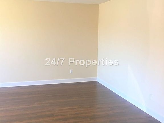 4th image of 1315 NE 181st Ave APT 5