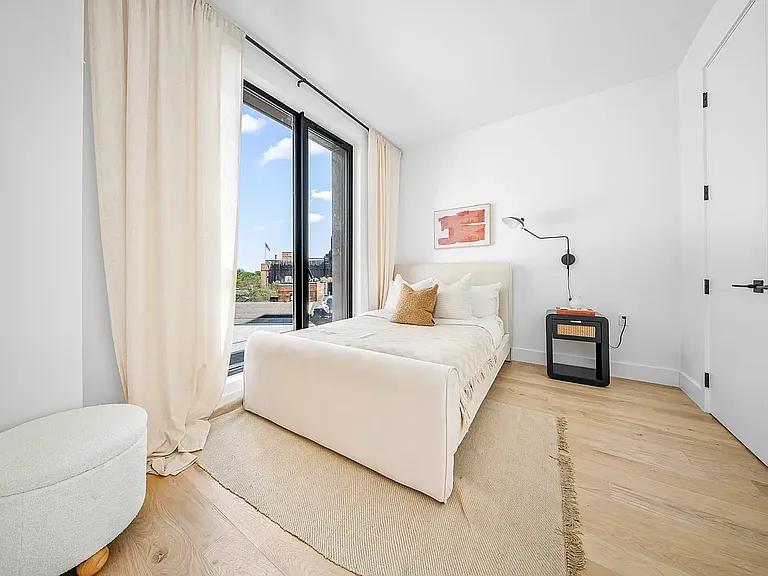 570 Fulton St #9D — Photo 11