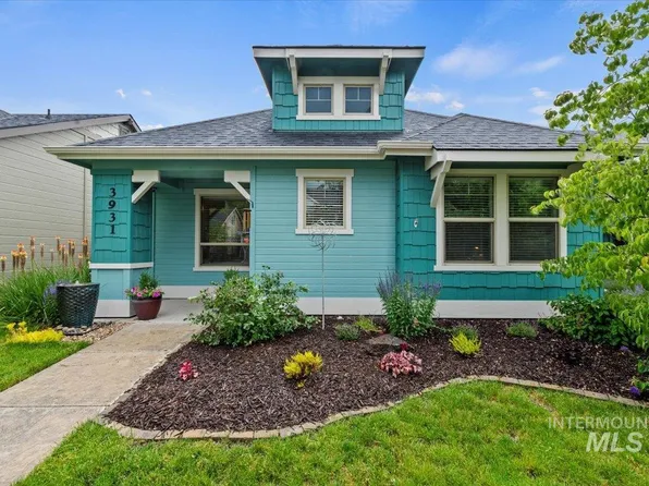 3931 N Park Crossing Ave, Meridian, ID 83646
