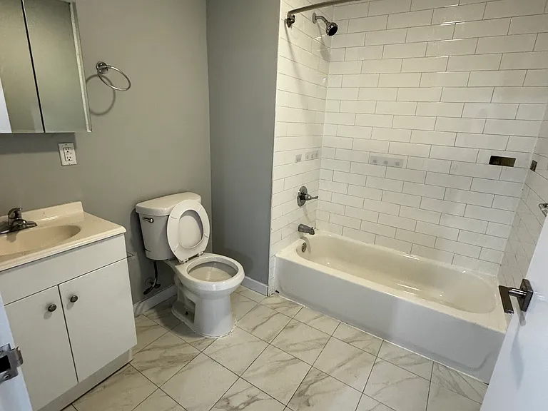 169 16th Ave #217 — Photo 6