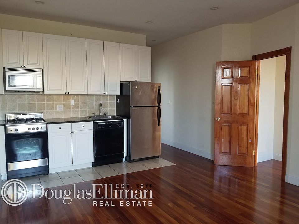 1st image of 159 2nd Ave APT 18