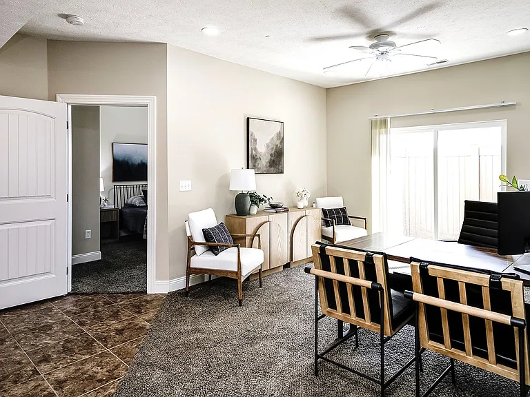 Oak Pointe — Photo 6