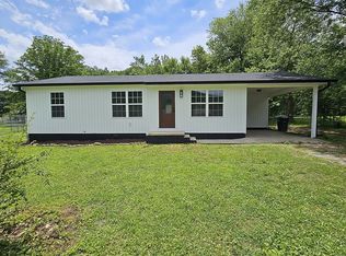 807 Pryor Cove Rd, Jasper, TN 37347