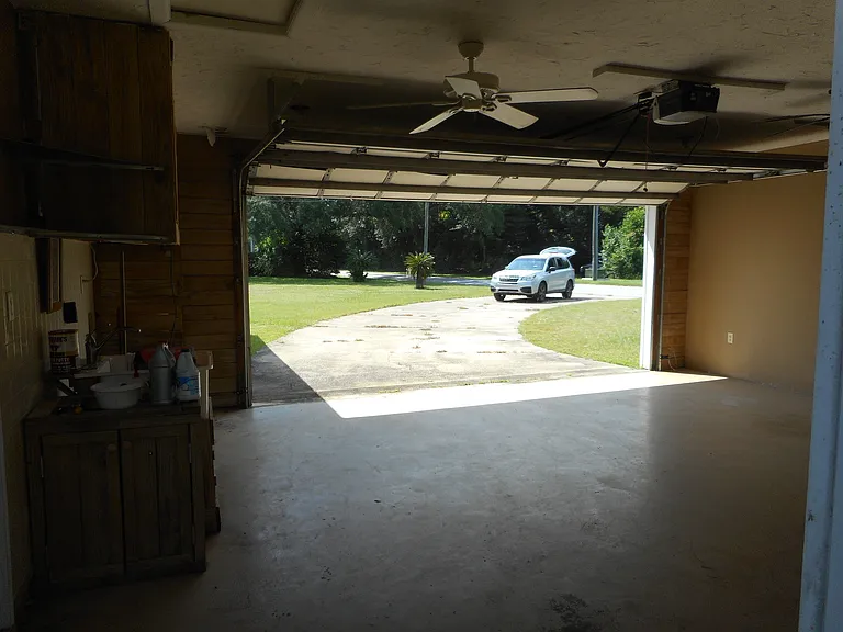 1729 Quiet Oak Ln — Photo 10