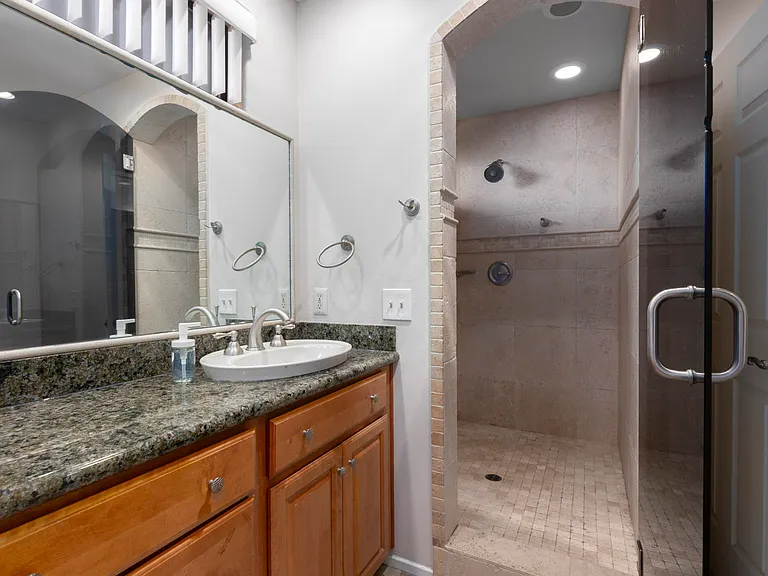 224 Neptune Ave — Photo 26