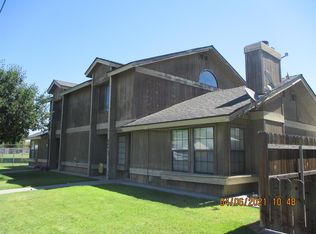 640 S 19th Ave #B-C, Lemoore, CA 93245