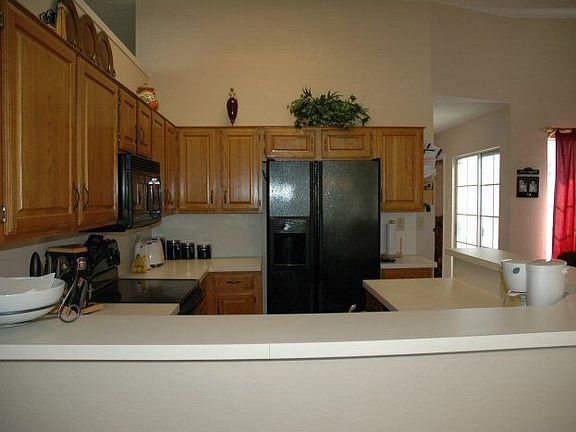 2nd image of 6430 Teresa Ln