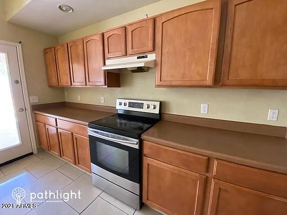 4th image of 1332 E Silverbrush Trl