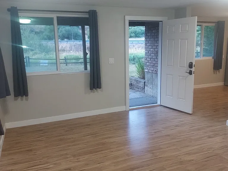 1820 SE Bleasner Dr #B — Photo 6