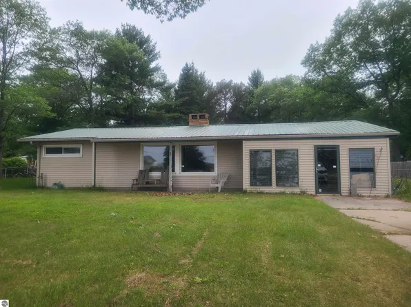 3227 N Us Highway 23, Oscoda, MI 48750