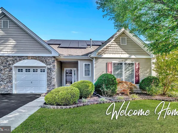 70 Nightingale Dr, Hamilton, NJ 08690