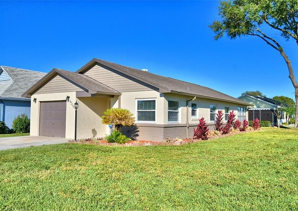 1st image of 6211 Sandpipers Dr