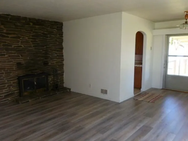 410 N Pierce St — Photo 6