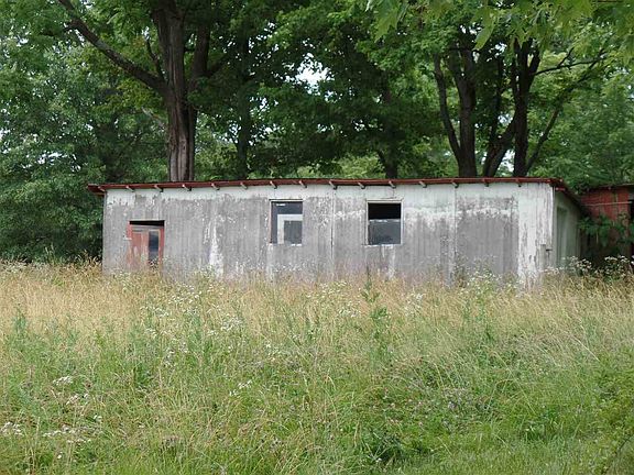 4th image of 2969 E County Road 1300 S