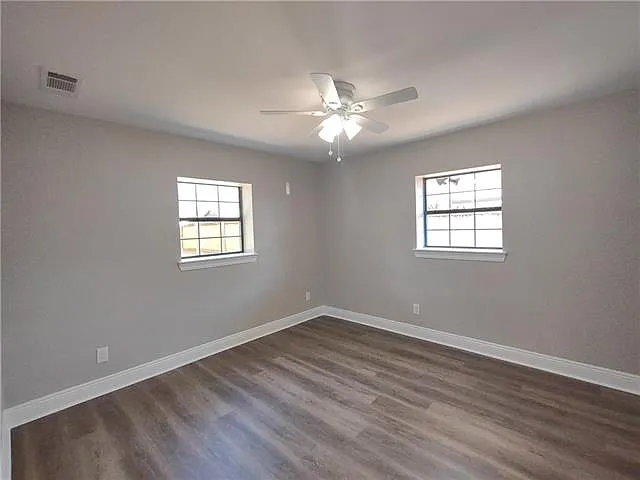 307 Talbot Dr — Photo 18
