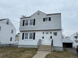 47 Locust St, Bridgeport, CT 06610