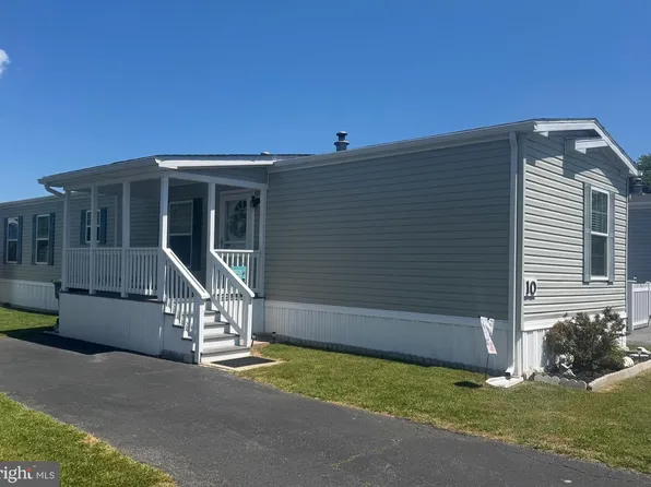 10 Lantern Ln, Rehoboth Beach, DE 19971
