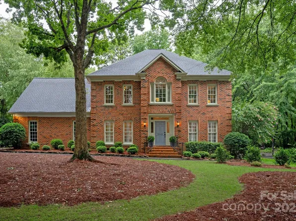 9909 Pallisers Trl, Charlotte, NC 28210